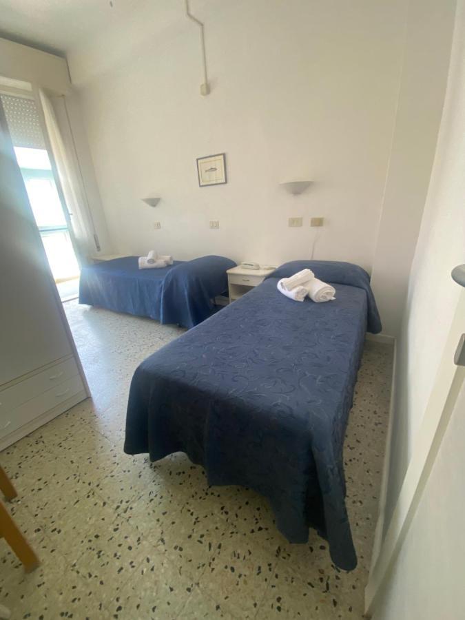 B&B Hotel Lucciola Cattolica Exterior foto
