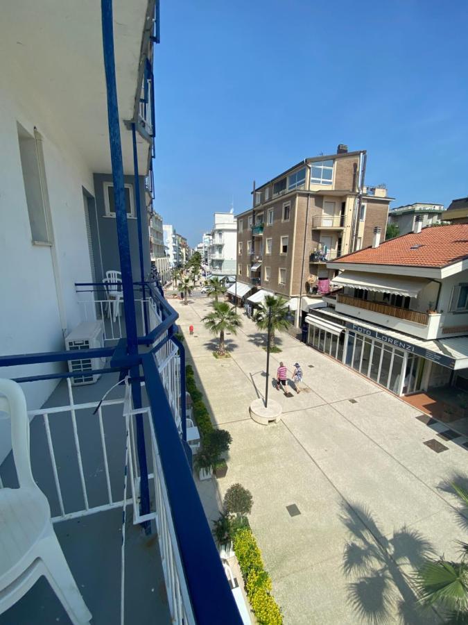 B&B Hotel Lucciola Cattolica Exterior foto